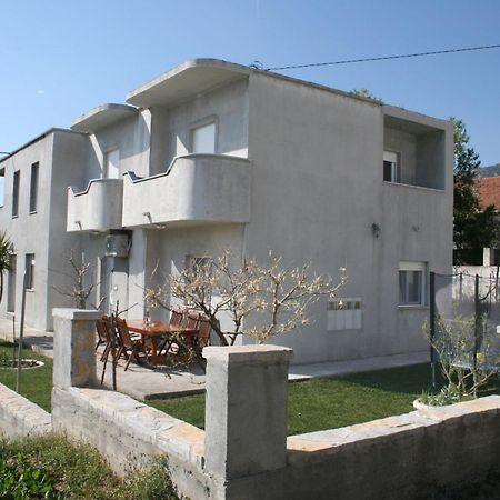 Apartments Ivica Kaštela エクステリア 写真