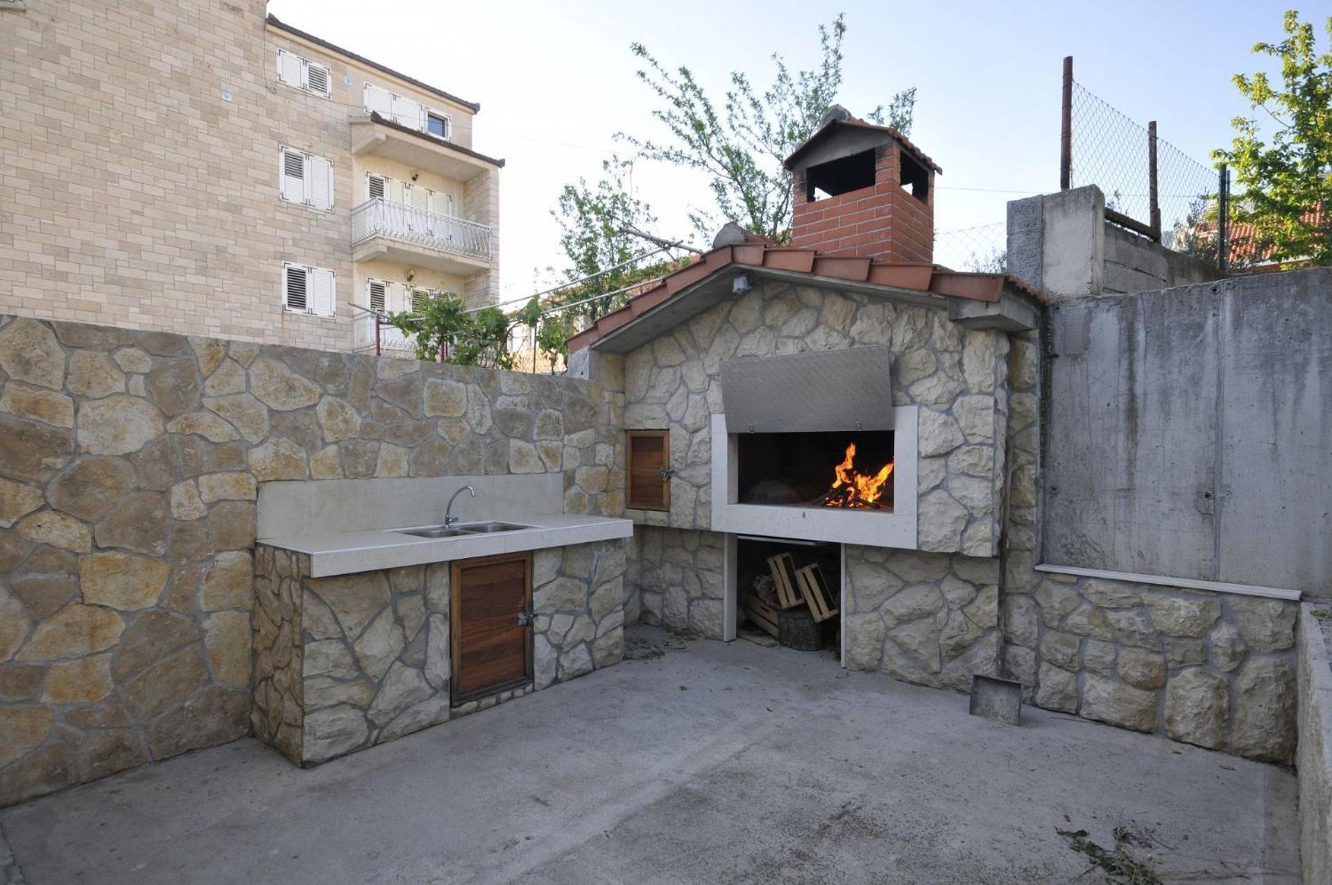 Apartments Ivica Kaštela エクステリア 写真